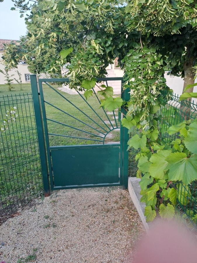 Gite Du Soleil Levant - Drome Des Collines Bren エクステリア 写真